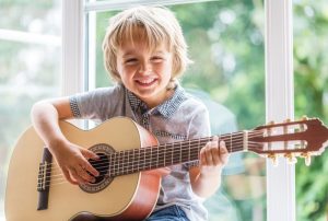 motivation-des-enfants-pour-des-cours-de-guitare